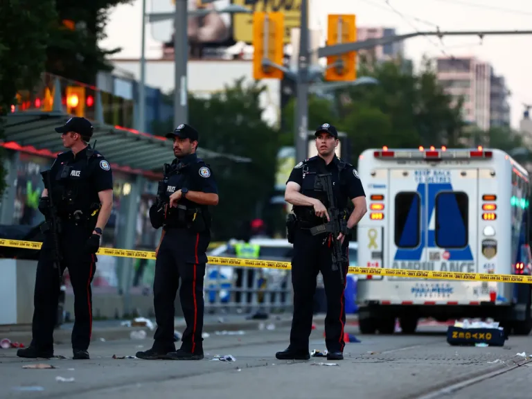 Toronto police looking for suspects after deadly shooting at festival