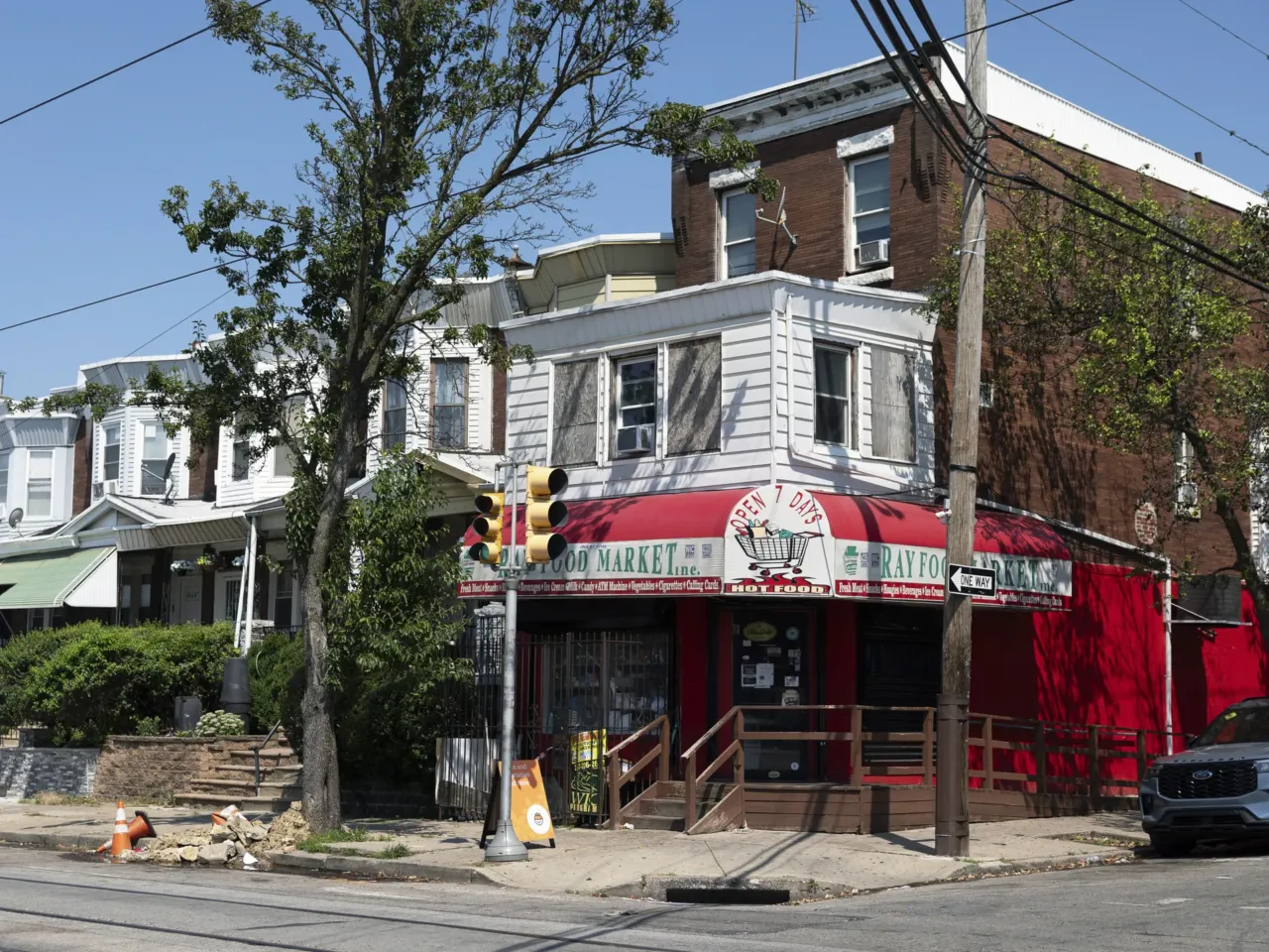 The White House pushes healthy eating. It cut a landmark nutrition education program 2 Ray Food Market in Philadelphia.