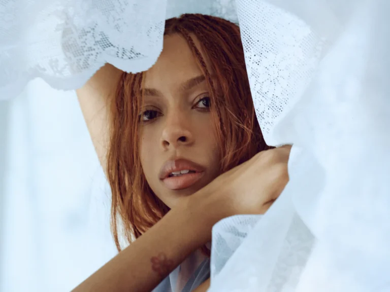 Ravyn Lenae, viral success story, adjusts to the aftershock